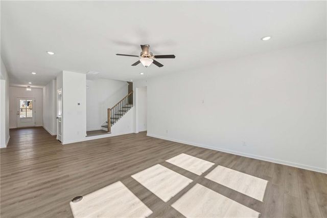 5456 Hargrove Way, Flowery Branch, GA 30542