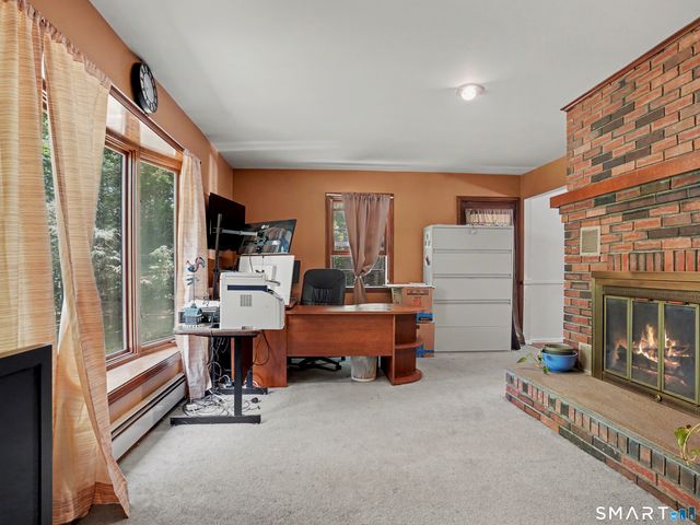 9 Old Country Road, Oxford, CT 06478