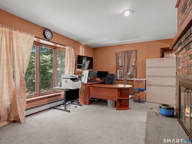 9 Old Country Road, Oxford, CT 06478
