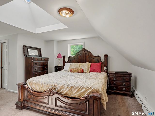9 Old Country Road, Oxford, CT 06478