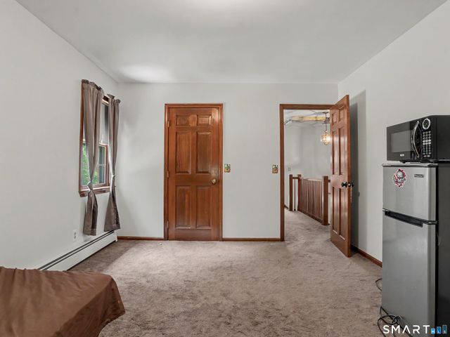 9 Old Country Road, Oxford, CT 06478