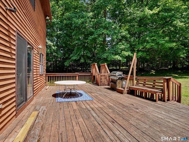 9 Old Country Road, Oxford, CT 06478