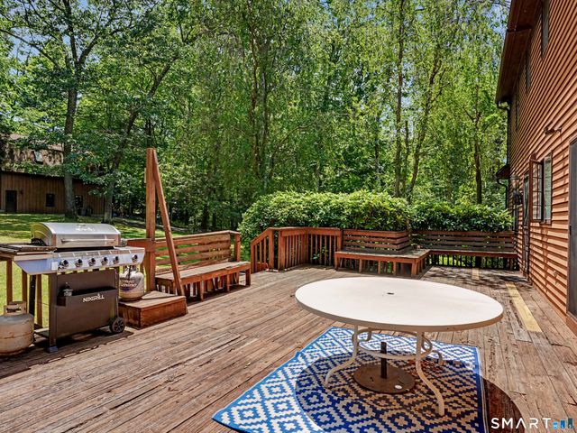 9 Old Country Road, Oxford, CT 06478