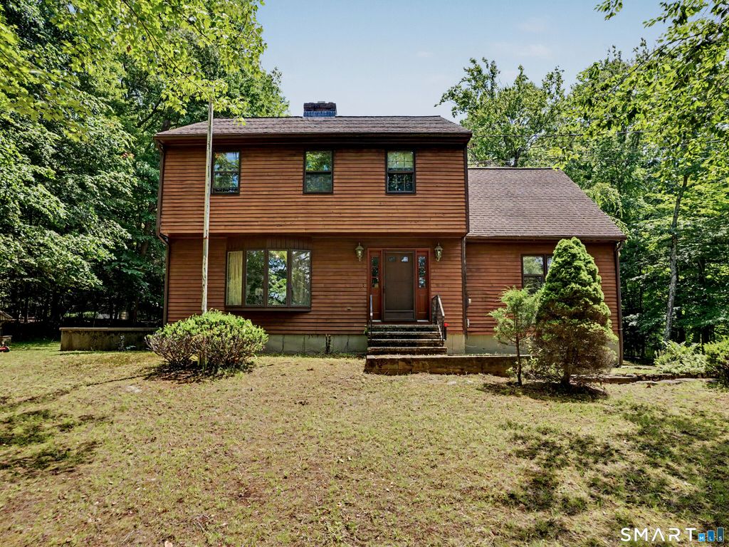 9 Old Country Road, Oxford, CT 06478