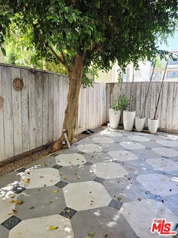 11754 Darlington Avenue, Los Angeles, CA 90049