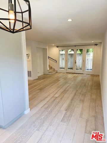 11754 Darlington Avenue, Los Angeles, CA 90049