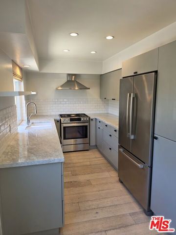 11754 Darlington Avenue, Los Angeles, CA 90049