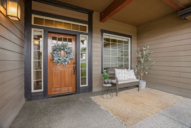 908 W Stirlingview Dr, Spokane, WA 99224