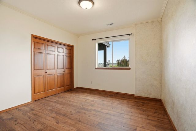 908 W Stirlingview Dr, Spokane, WA 99224
