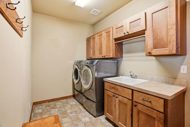 908 W Stirlingview Dr, Spokane, WA 99224