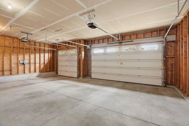 908 W Stirlingview Dr, Spokane, WA 99224
