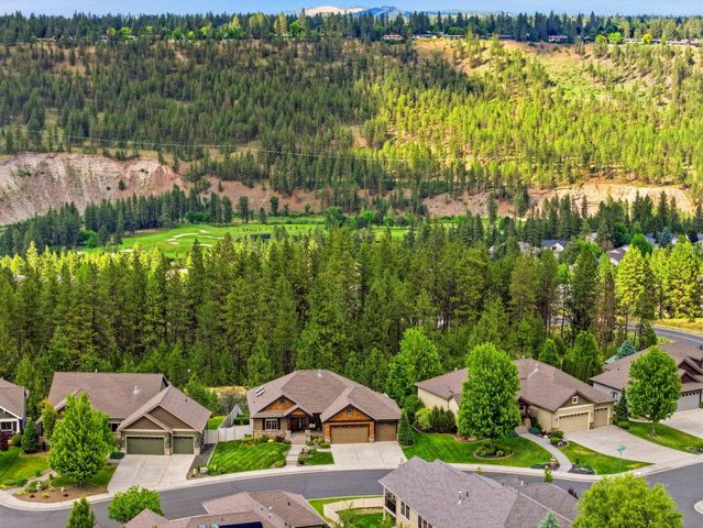 908 W Stirlingview Dr, Spokane, WA 99224