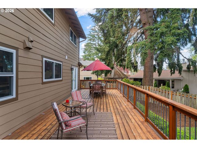 7960 Sw BARNARD Dr, Beaverton, OR 97007