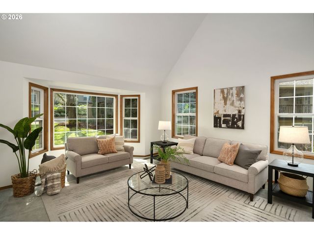 7960 Sw BARNARD Dr, Beaverton, OR 97007