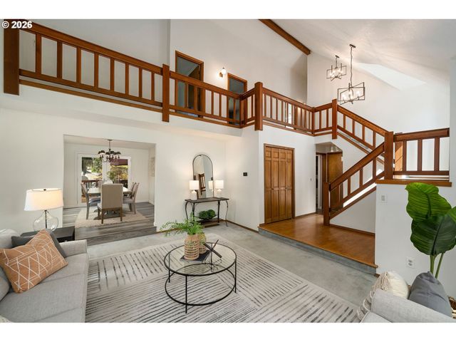 7960 Sw BARNARD Dr, Beaverton, OR 97007