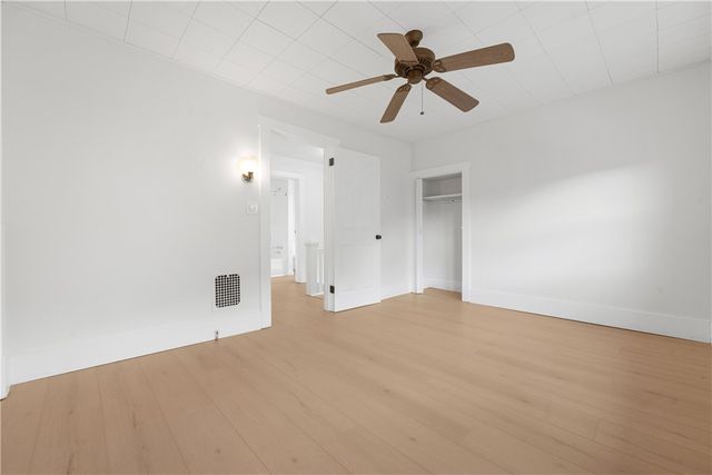293 Lexington Ct, Carnegie, PA 15106