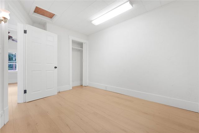 293 Lexington Ct, Carnegie, PA 15106