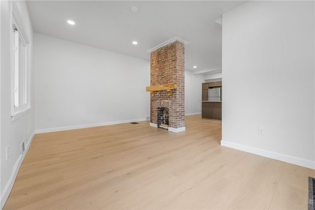 293 Lexington Ct, Carnegie, PA 15106