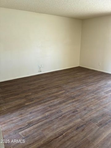 2205 W CURRY Street, Chandler, AZ 85224