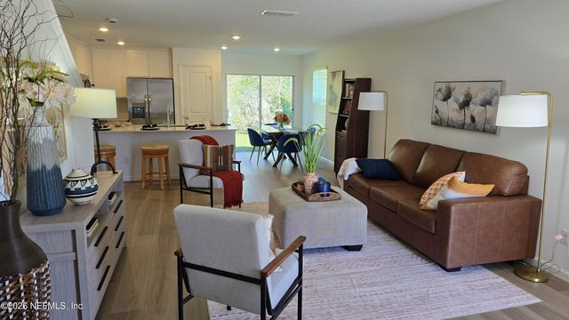 6821 LAKE MIST Lane, Jacksonville, FL 32210