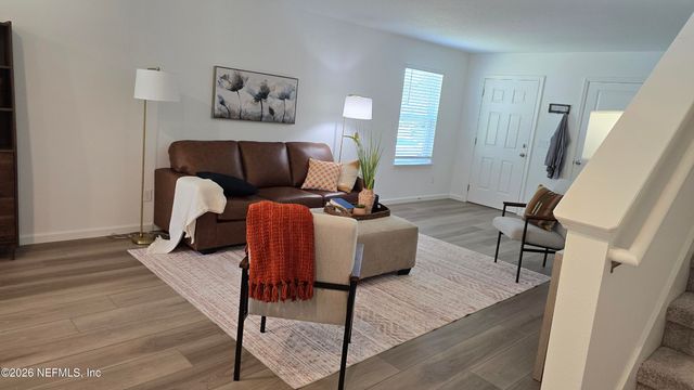 6821 LAKE MIST Lane, Jacksonville, FL 32210