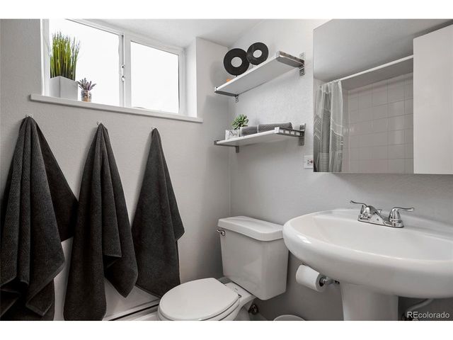 250 N pearl 206, Denver, CO 80203