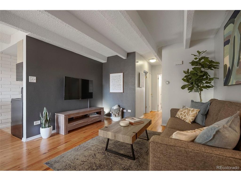 250 N pearl 206, Denver, CO 80203