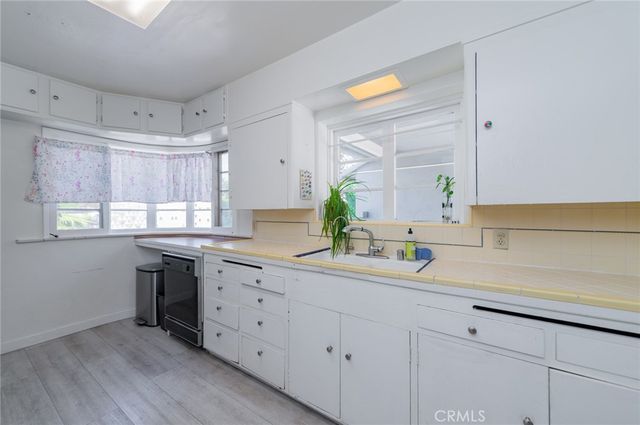 212 W Las Flores Avenue, Arcadia, CA 91007