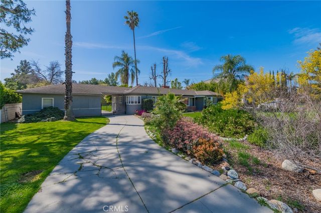 212 W Las Flores Avenue, Arcadia, CA 91007