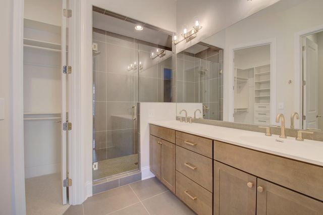 1087 Walburg Avenue, Villa Hills, KY 41017