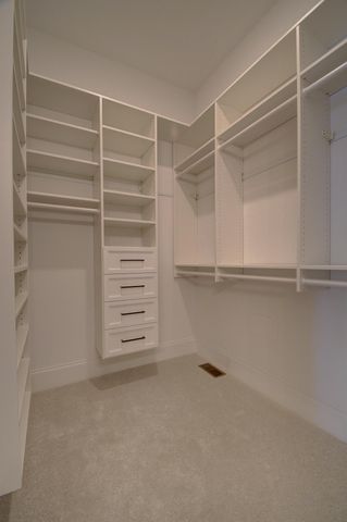 1087 Walburg Avenue, Villa Hills, KY 41017