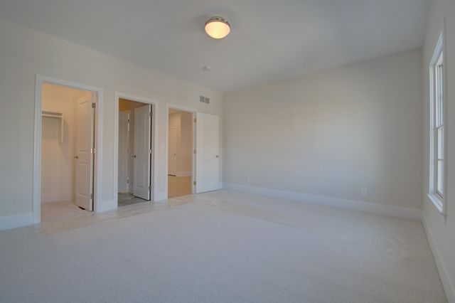 1087 Walburg Avenue, Villa Hills, KY 41017