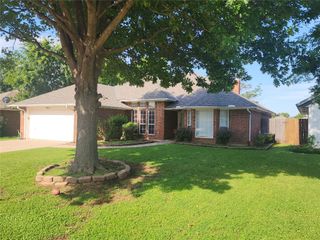 921 Blue Ridge Drive, Edmond, OK 73003