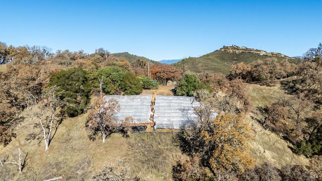 6681 Black Bart Trl, Redwood Valley, CA 95470