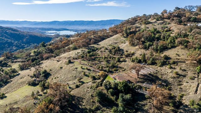 6681 Black Bart Trl, Redwood Valley, CA 95470
