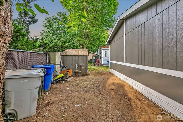 22111 108th Avenue SE #5, Kent, WA 98031