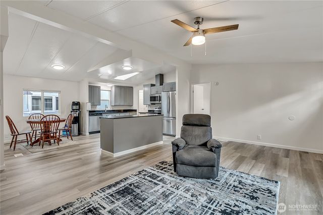 22111 108th Avenue SE #5, Kent, WA 98031