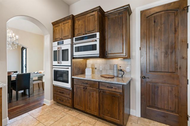 619 Heritage CV, Hutto, TX 78634