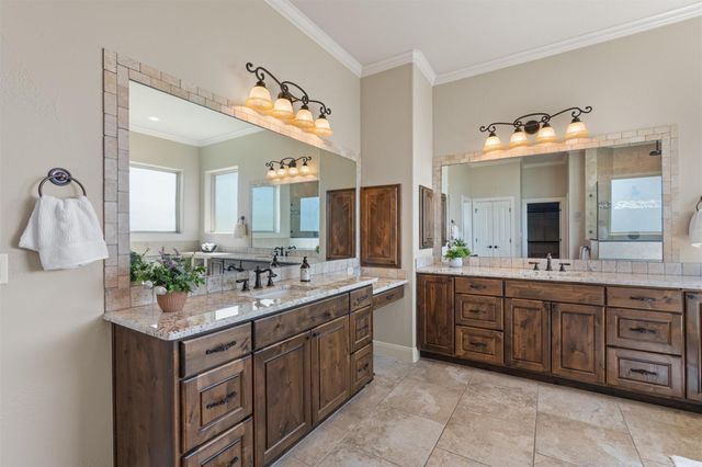 619 Heritage CV, Hutto, TX 78634
