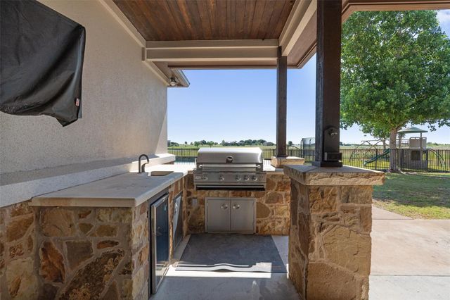 619 Heritage CV, Hutto, TX 78634