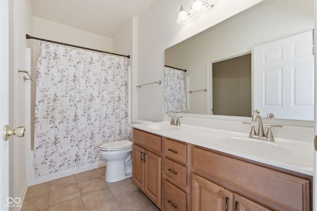 5210 Baltustrol Drive, Avon, IN 46123