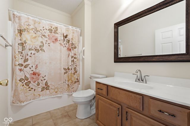 5210 Baltustrol Drive, Avon, IN 46123