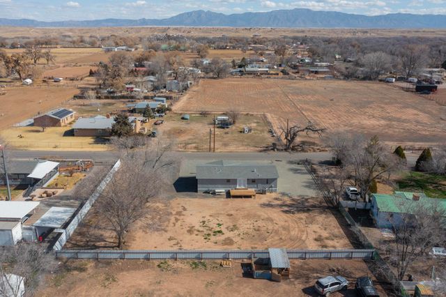 16 Hy Pear Loop, Peralta, NM 87042