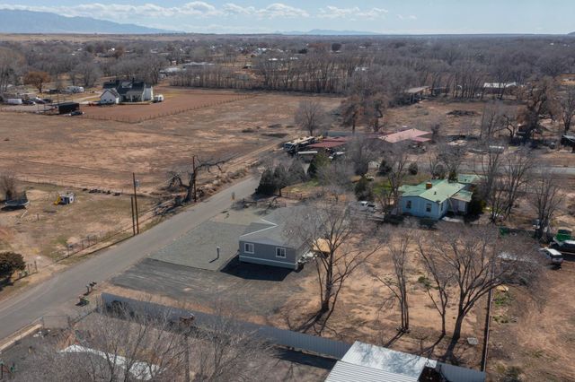 16 Hy Pear Loop, Peralta, NM 87042