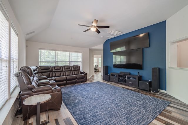 9020 Rock Valley Cove, Dallas, TX 75238