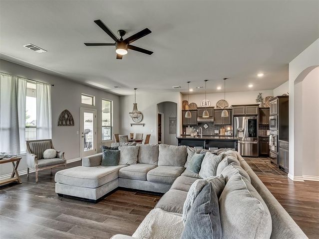 1640 SW 159th Street, Oklahoma City, OK 73170