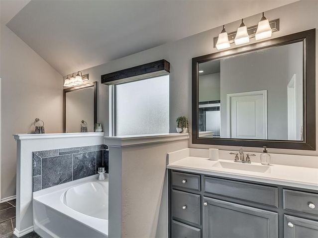 1640 SW 159th Street, Oklahoma City, OK 73170