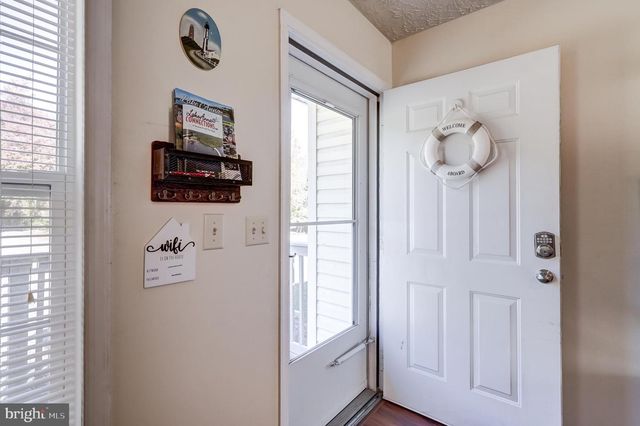 184 ANNA COVES BLVD, Mineral, VA 23117