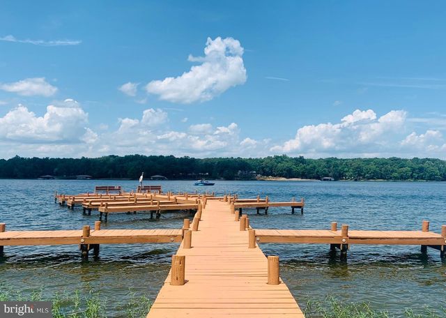 184 ANNA COVES BLVD, Mineral, VA 23117