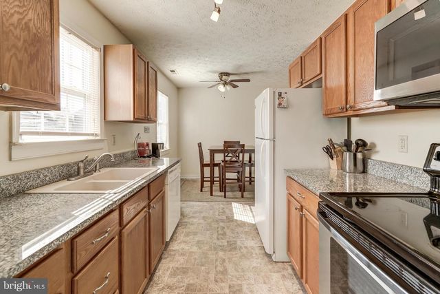 184 ANNA COVES BLVD, Mineral, VA 23117